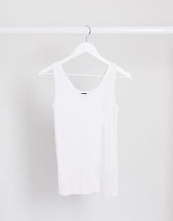 Femme tank top with scoop neck in white