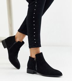 ankle boot in black