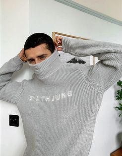 high neck chest logo sweater in gray-Grey