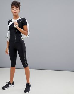 Dynamic capri leggings-Black