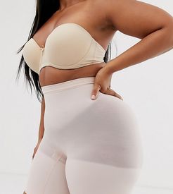 curve power shorts in beige-Neutral