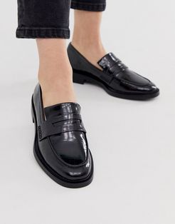 slip on loafers in black