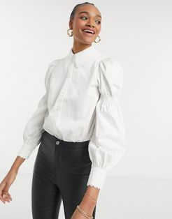 Briona cotton shirt with puff sleeve and lace trim in white