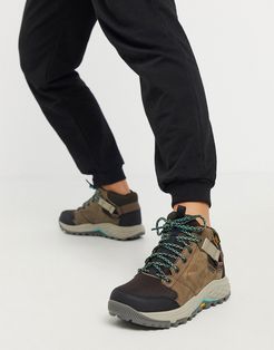 hiker boots in brown