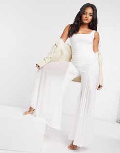 flare pants in white