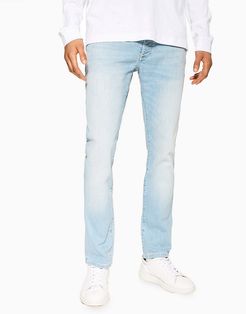 stretch slim jeans in light wash-Blues