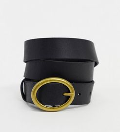 leather belt with oval buckle in black