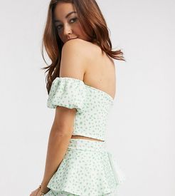 exclusive off shoulder puff sleeve crop top two-piece in green fleck print