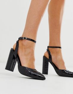 pointed block heel in black croc