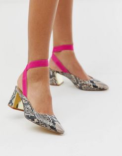 pointed mid heels in snake-Beige