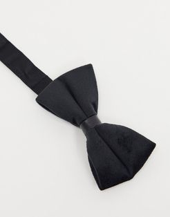 velvet bow tie with faux leather band in black
