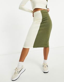 knitted two tone midi skirt in ecru and khaki-Green