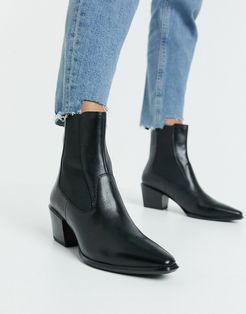 Betsy mid heel ankle boots in black