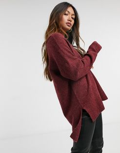 wool mix sweater with v neck in burgundy-Red