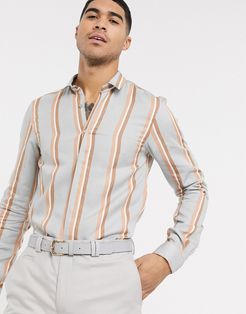 shirt with bold orange stripe in gray