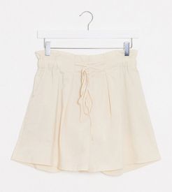 Finella high waisted paperbag waist shorts-White