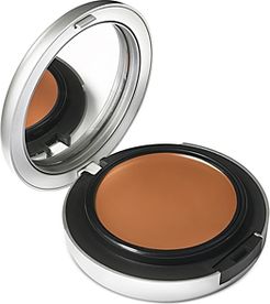 Studio Fix Tech Cream to Powder Foundation