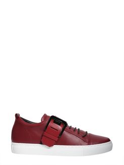 low-top square buckle sneakers