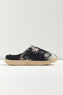 UO Quilted Tie-Dye Mule Slipper