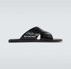 Logo leather sandals