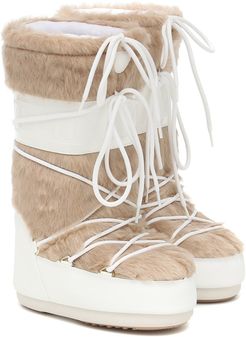 Classic faux fur snow boots