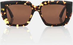 Square acetate sunglasses