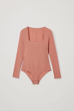 SQUARE NECK LONG-SLEEVE BODY
