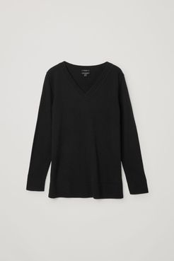 CASHMERE V-NECK JUMPER