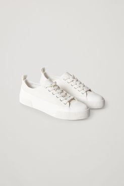 OVERSIZED SOLE CANVAS SNEAKERS