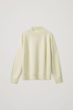 SEAMLESS MERINO WOOL SWEATER