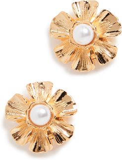 Pearl Center Flower Earrings