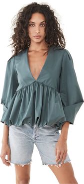 Sculpted Tucked Sleeve Top