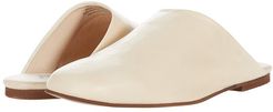 Reese Flat (Ivory) Women's Shoes