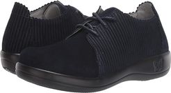 Pyper (Capt. Corduroy Navy) Women's  Shoes