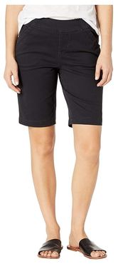 Petite Gracie Pull-On Bermuda Shorts (Black) Women's Shorts