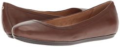 Brittany (Coffee Bean Leather) Women's Flat Shoes