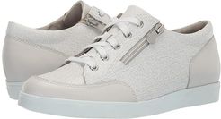 Gabbie (White Stringray/White Leather) Women's  Shoes