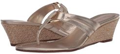 Mckim Wedge (Gold Metallic) Women's Sandals