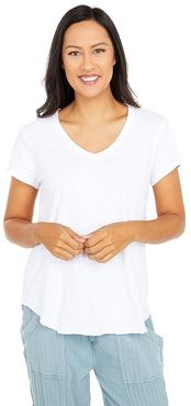 Slub Jersey Short Short V-Neck Tee with Curved Hem (White) Women's Clothing