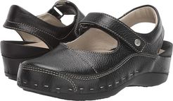 Strap Cloggy (Black) Women's Clog Shoes