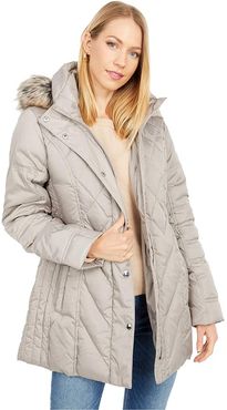Short Quilted Puffer Coat w/ Faux Fur Hood (Pearl) Women's Coat