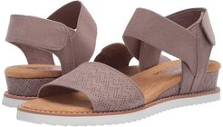 Desert Kiss (Taupe) Women's Sandals