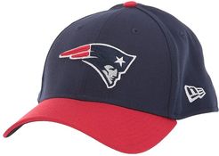 NFL Team Classic 39THIRTY Flex Fit Cap - New England Patriots (Navy/Red) Baseball Caps