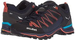 Mountain Trainer Lite (Premium Navy/Fluo Coral) Women's Shoes