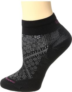 PhD(r) Run Light Elite Low Cut (Black) Women's Low Cut Socks Shoes