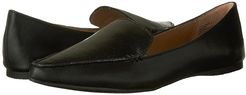 Feather Loafer Flat (Black Leather) Women's Dress Flat Shoes