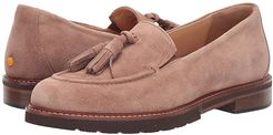 Tasseled Traveler (Camel) Women's Slip on  Shoes