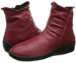 L19 (Cherry Red) Women's Zip Boots