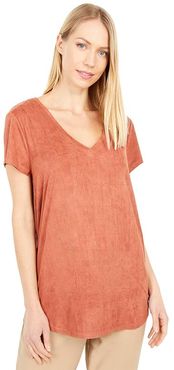 Luxe Suede Knit Babydoll V-Neck Tee (Redwood) Women's Clothing