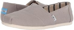 Seasonal Classics (Morning Dove Heritage Canvas) Women's Slip on  Shoes